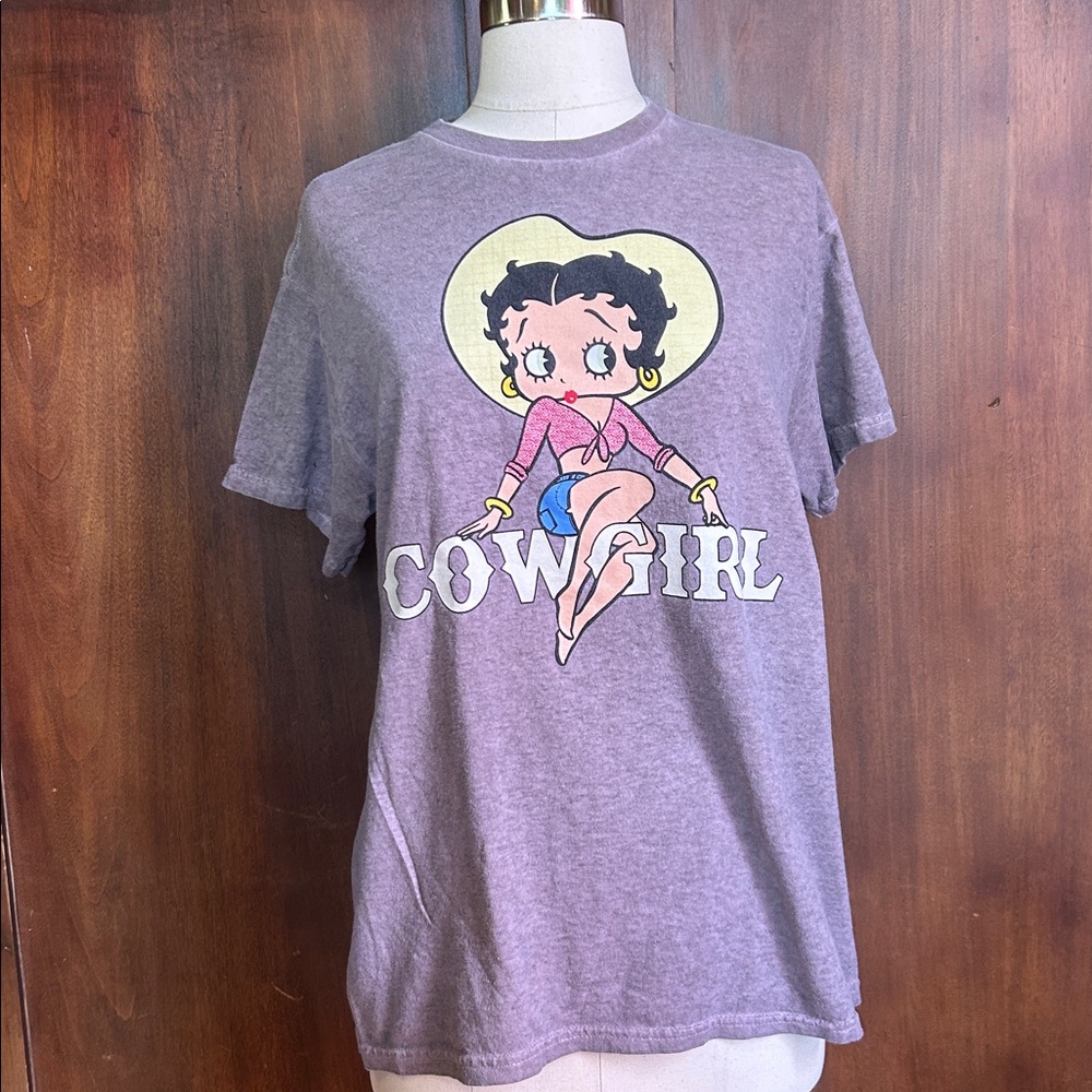 Vintage Betty Boop Cowgirl Graphic Tee in Dusty Cocoa